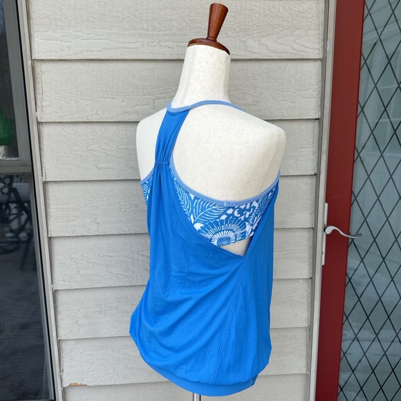Lululemon tank - Picture 3 of 8